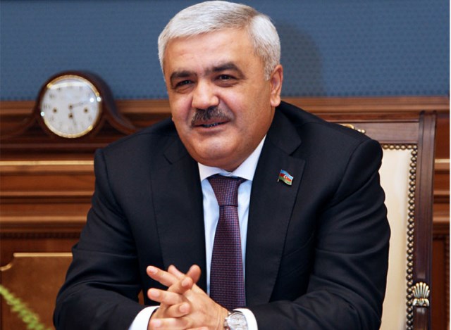 Ровнаг Абдуллаев переизбирается на пост президента АФФА